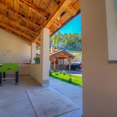 Pensionat Dobra Hisa Zdravja Cicarija 3*