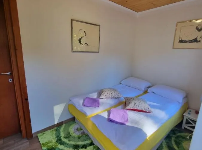 Dobra Hisa Zdravja Cicarija