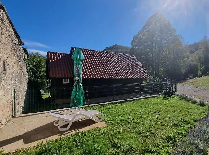 Dobra Hisa Zdravja Cicarija 3* Golac