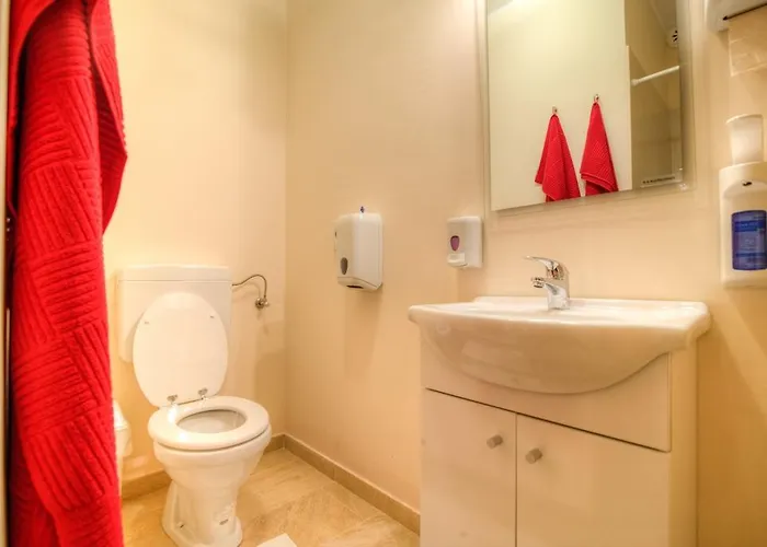 게스트하우스 Dobra Hisa Zdravja Cicarija 3*