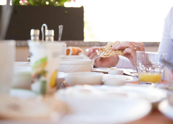 Dobra Hisa Zdravja Cicarija Golac