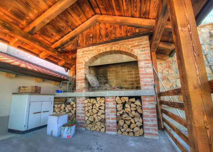 게스트하우스 Dobra Hisa Zdravja Cicarija Golac