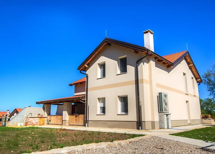 게스트하우스 Dobra Hisa Zdravja Cicarija Golac